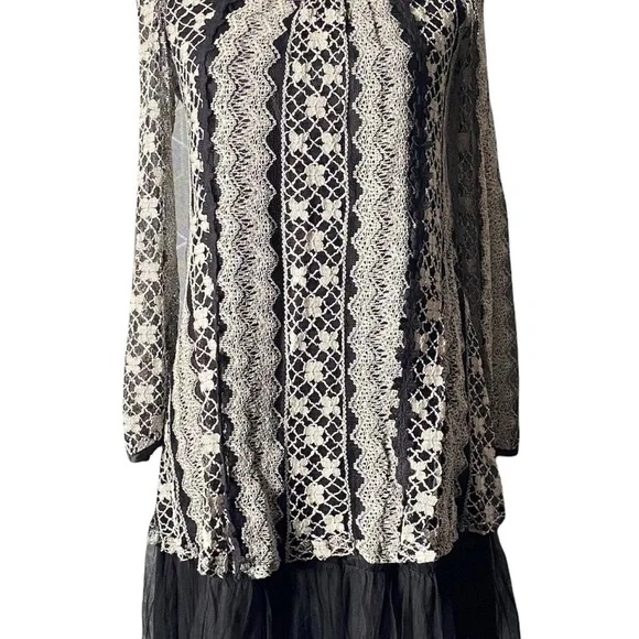 COPY - ALTERD STATE-BLACK DRESS WITH LACE OVERLAY-SIZE SMALL - Picture 4 of 13